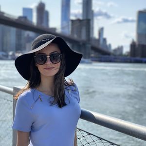 Meet your Posher, Rebecca